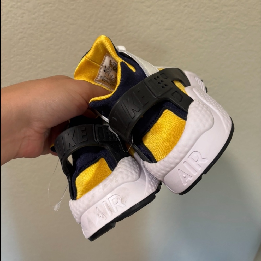 Nike huarache yellow and white - Picture 8 of 11